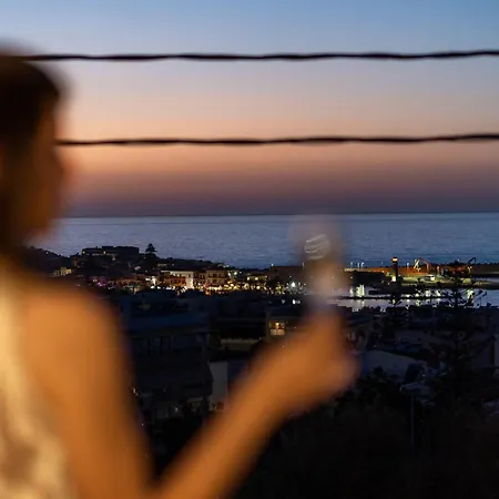 Vdg Luxury Seafront Διαμέρισμα *